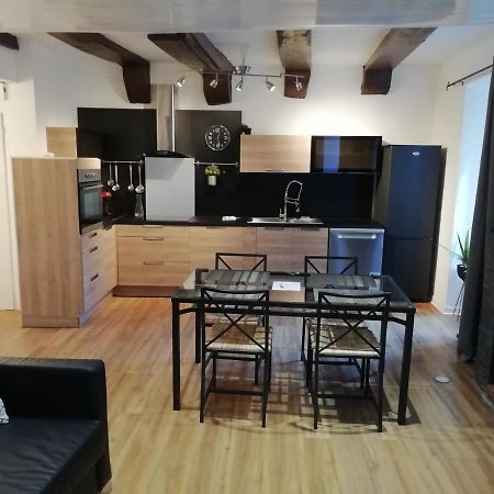 Charmant Appartement Plein Centre Auray Exteriör bild